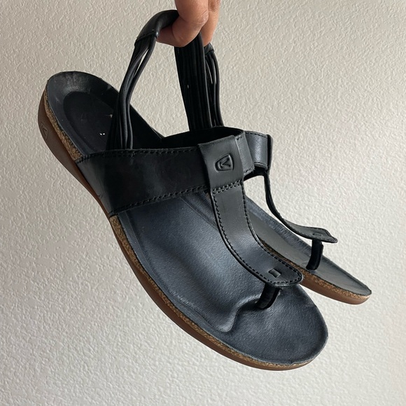 KEEN Dauntless Sandal - Picture 1 of 8